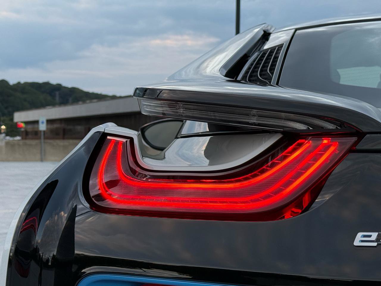 Used 2019 BMW i8 Coupe AWD/4WD image 22