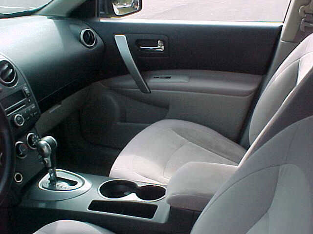 Used 2009 Nissan Rogue S image 16