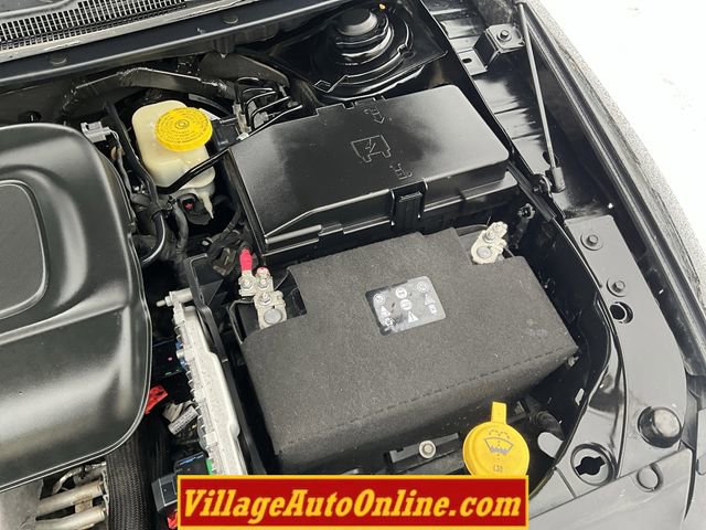 Used 2015 Chrysler 200 C w/ Navigation & Sound Group I image 27