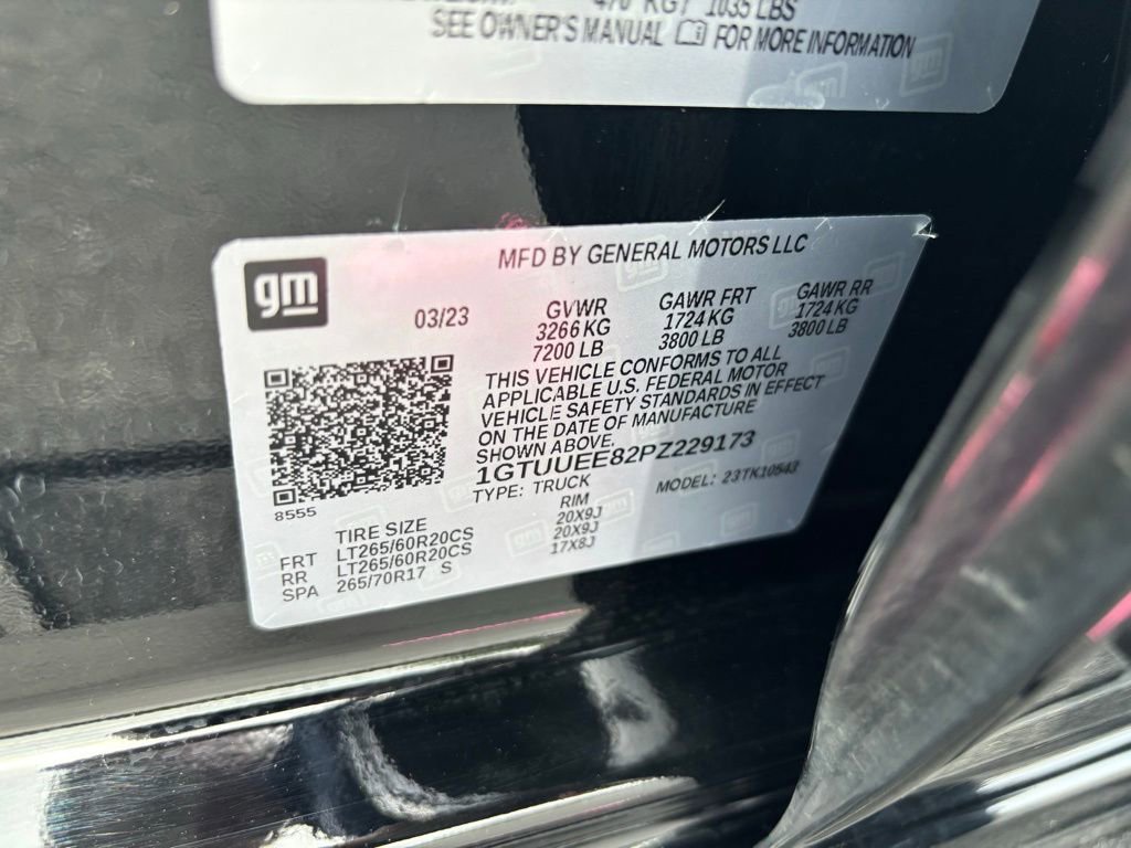 Used 2023 GMC Sierra 1500 AT4 w/ Technology Package image 15