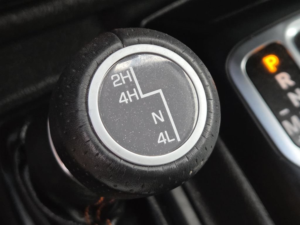 Used 2022 Jeep Gladiator Mojave w/ Cold Weather Group AWD/4WD image 6