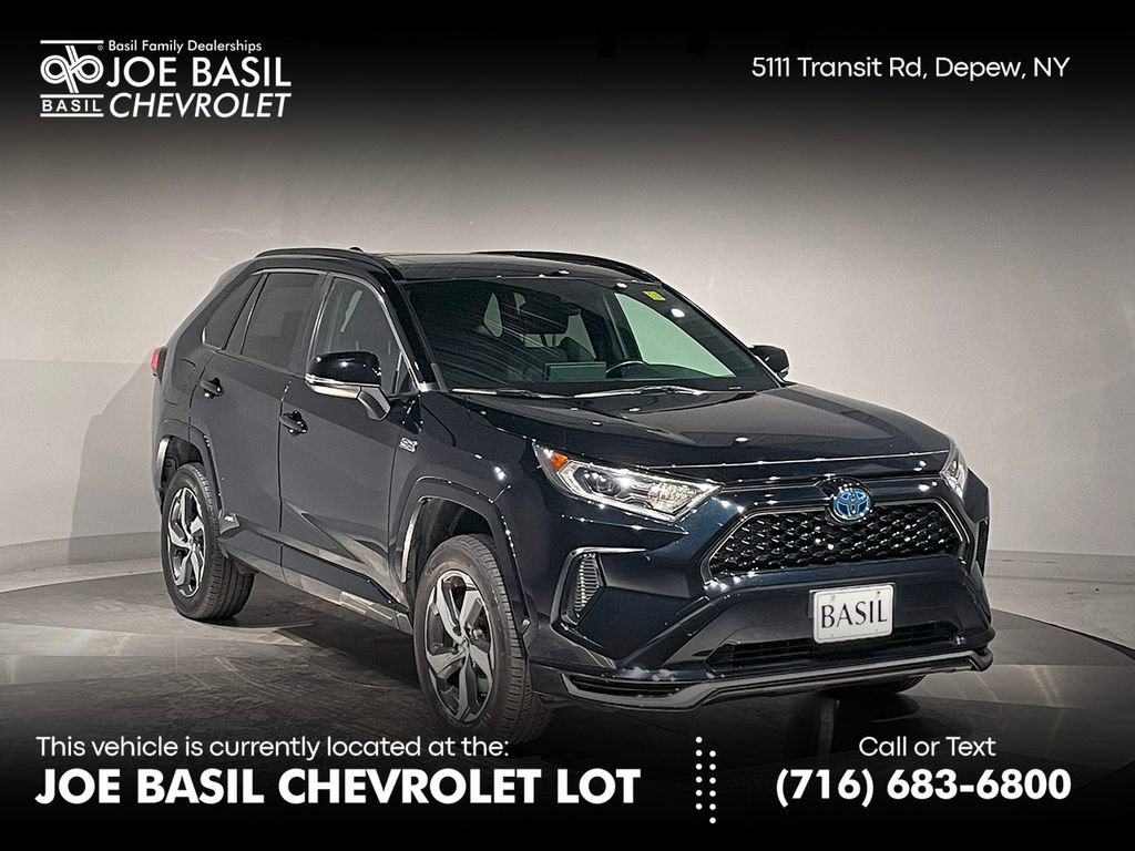 Used 2021 Toyota RAV4 SE w/ Weather & Moonroof Package