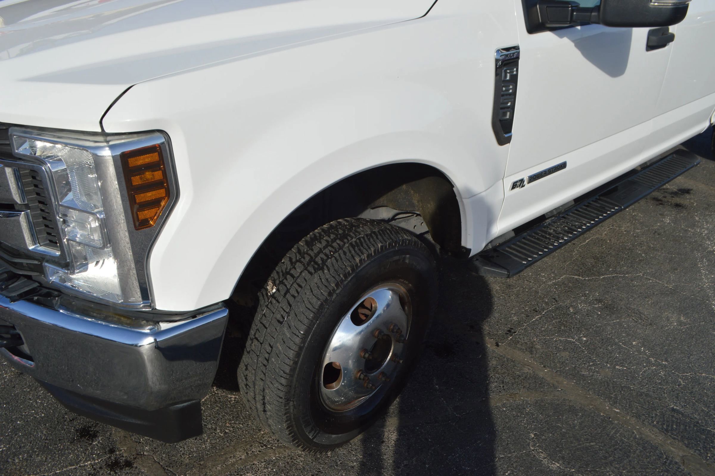 Used 2018 Ford F350 XLT AWD/4WD image 10