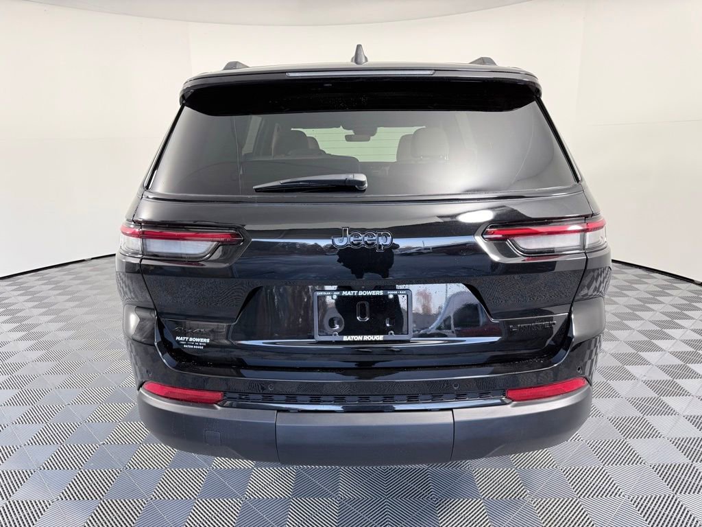 Used 2025 Jeep Grand Cherokee L Limited w/ Black Appearance Package image 4
