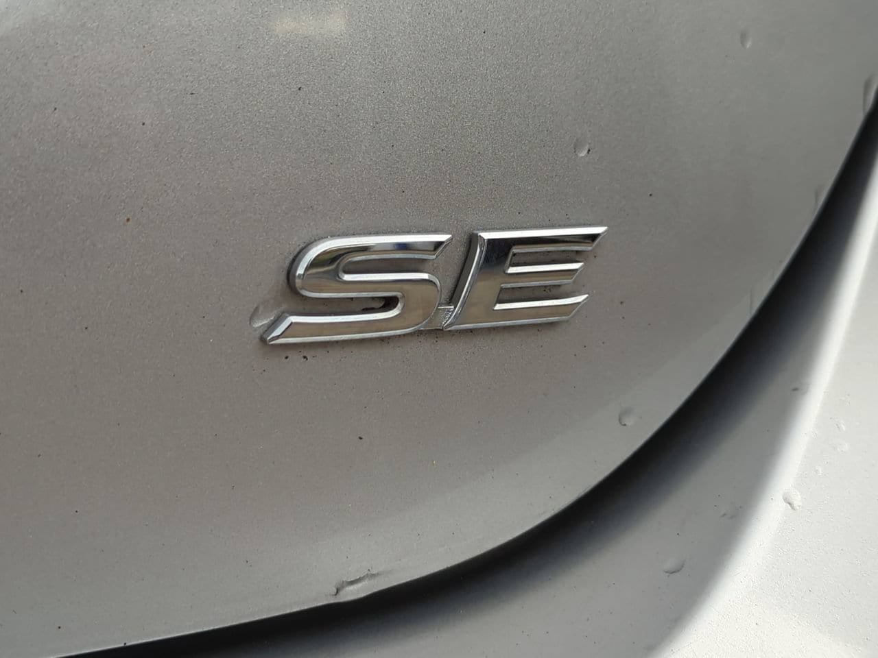 Used 2018 Toyota Camry SE FWD image 5