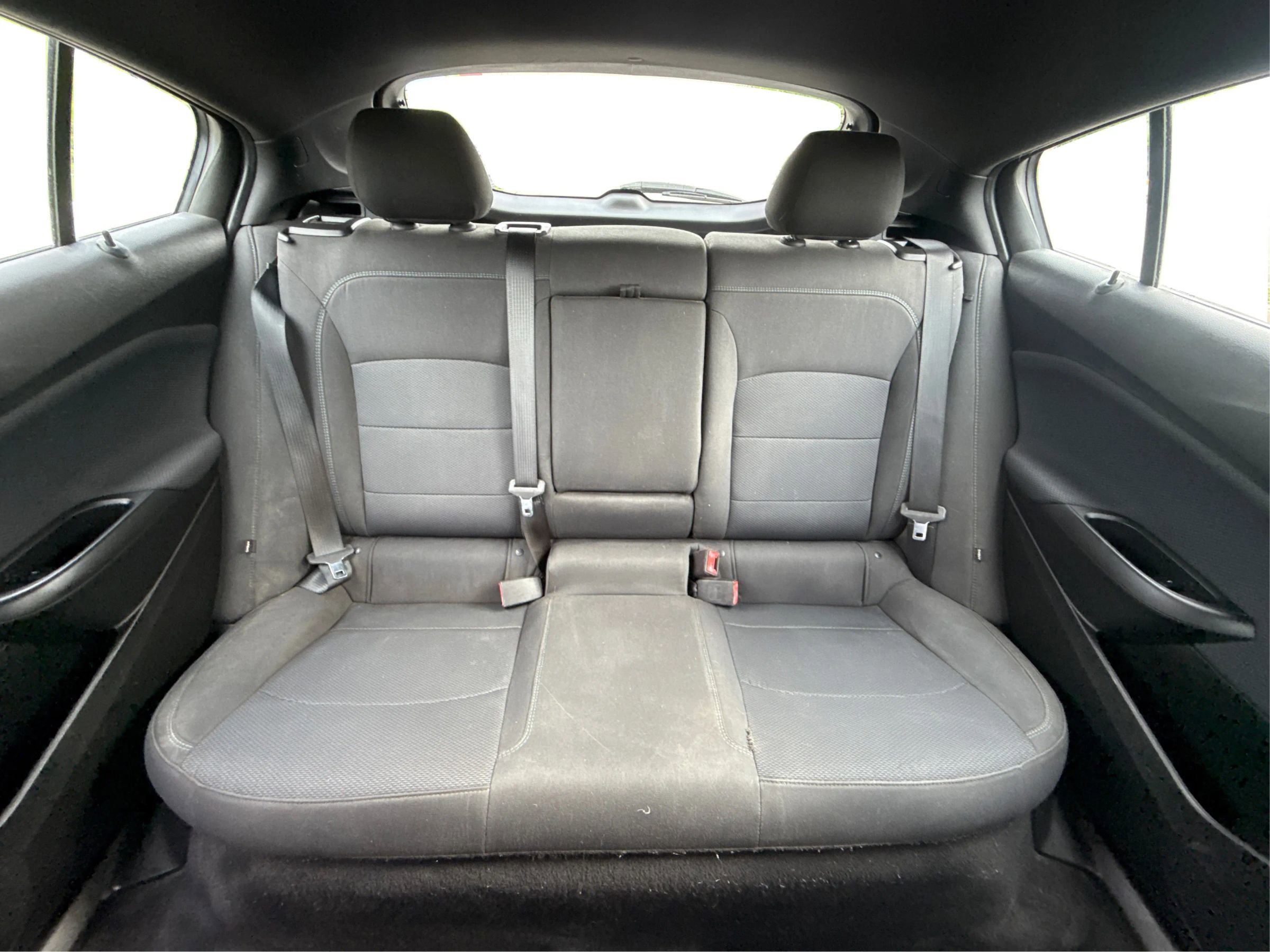 Used 2018 Chevrolet Cruze LT w/ Convenience Package FWD image 27