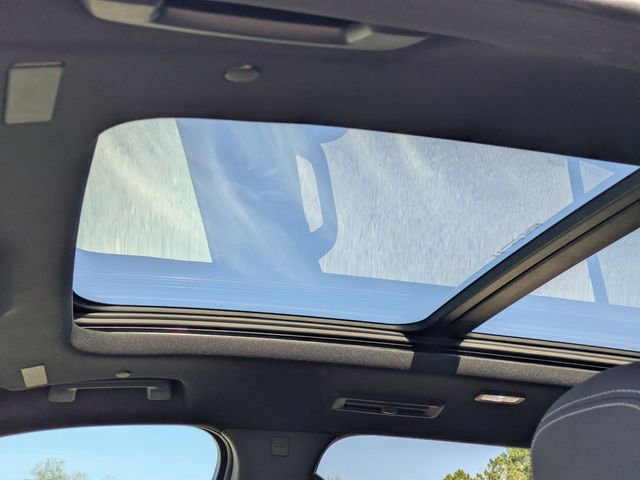 New 2026 Chevrolet Traverse LT w/ Sun and Wheel Package image 12