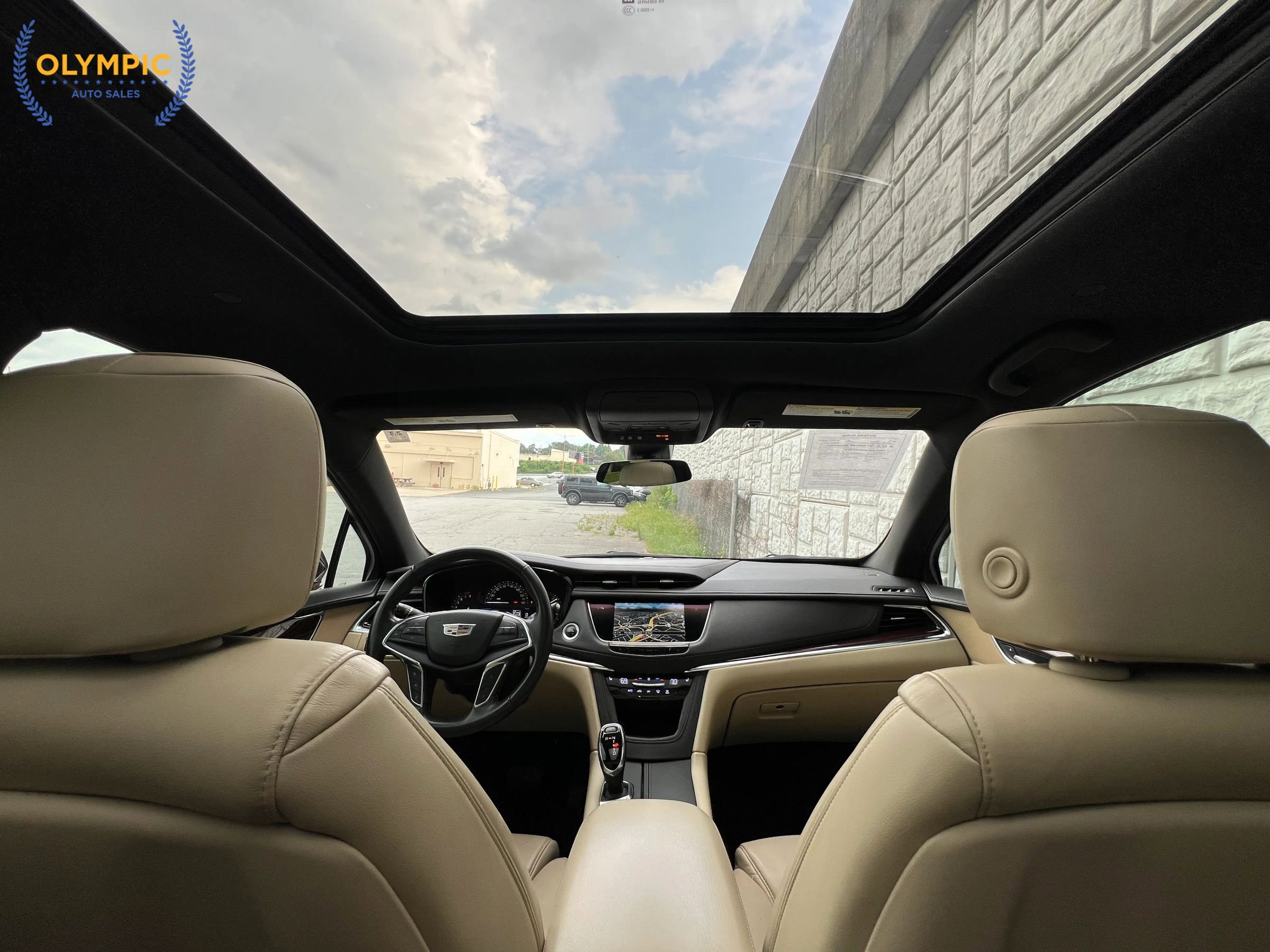 Used 2017 Cadillac XT5 Luxury w/ Driver Awareness Package FWD image 44