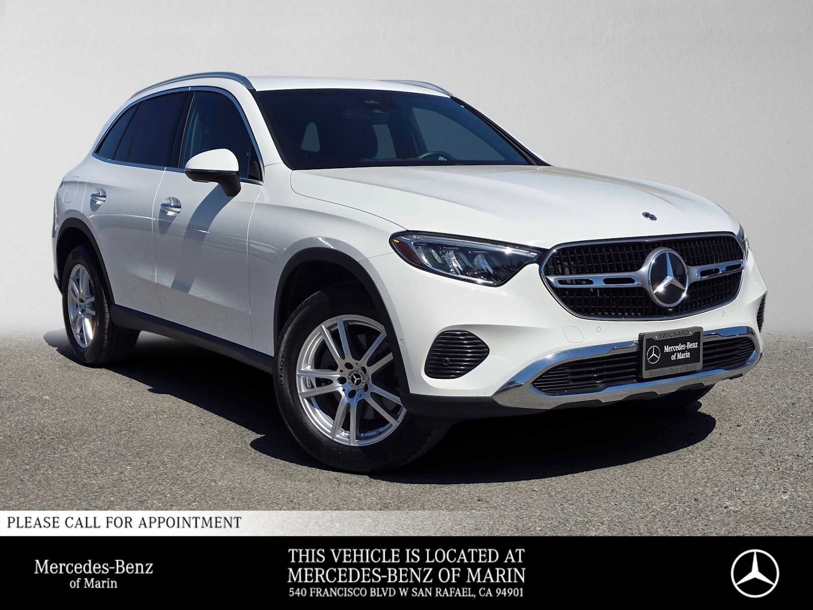 Used 2024 Mercedes-Benz GLC 300 4MATIC image 1