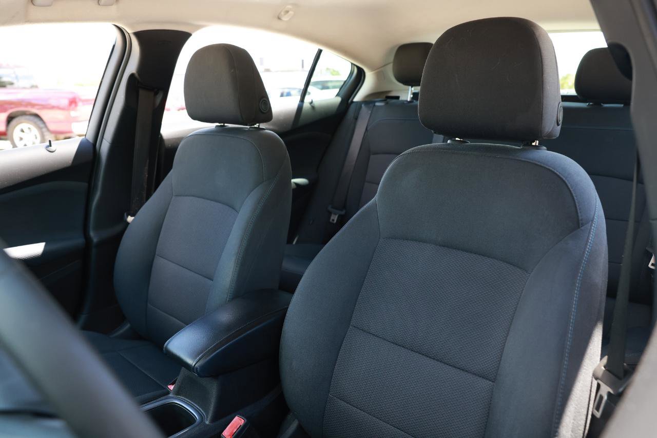 Used 2018 Chevrolet Cruze LT image 6