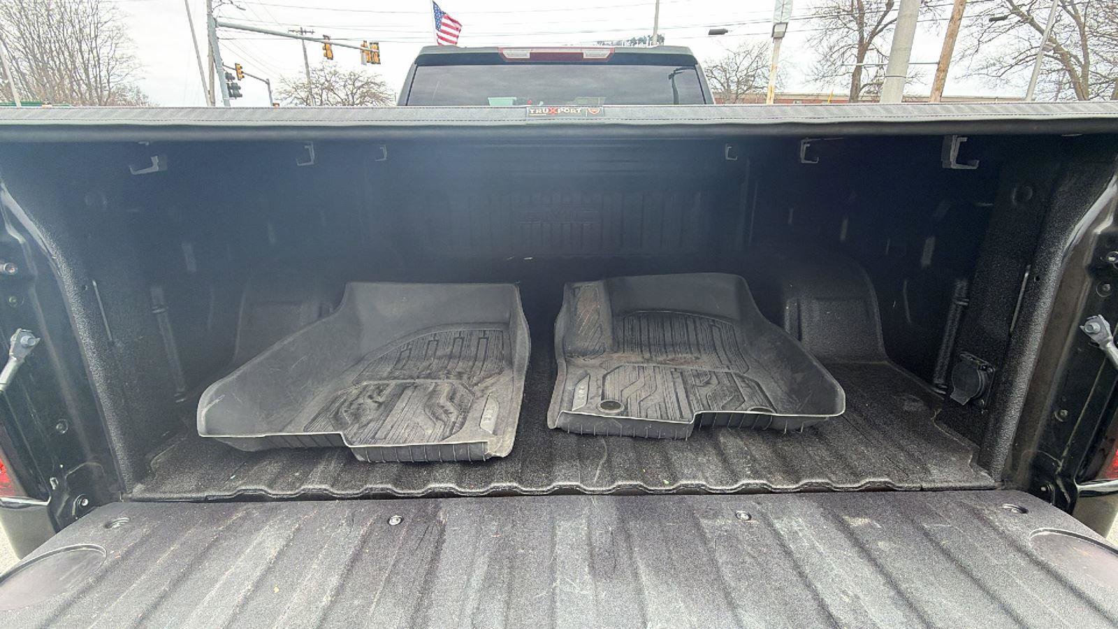 Used 2023 GMC Sierra 1500 Elevation image 11