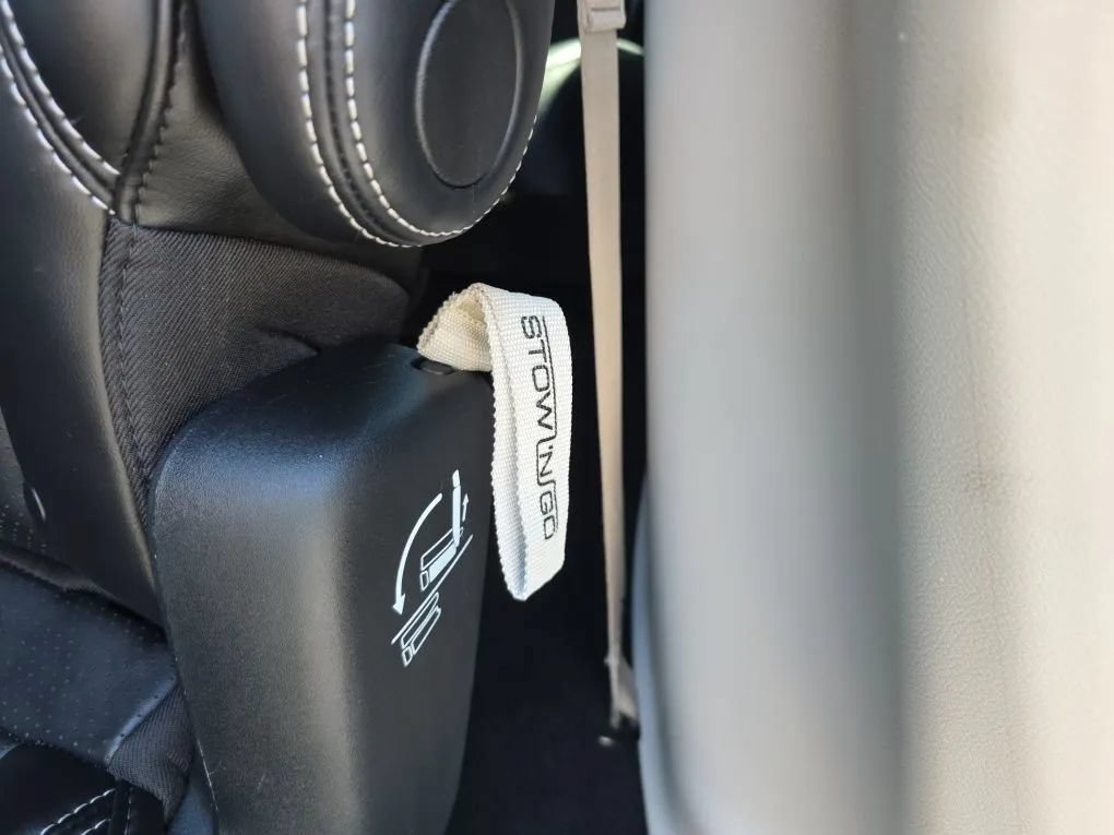 Used 2023 Chrysler Pacifica Touring-L FWD image 45