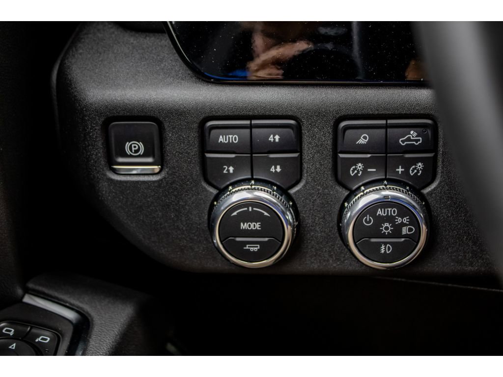 New 2025 GMC Sierra 2500 SLT w/ SLT Premium Package image 35