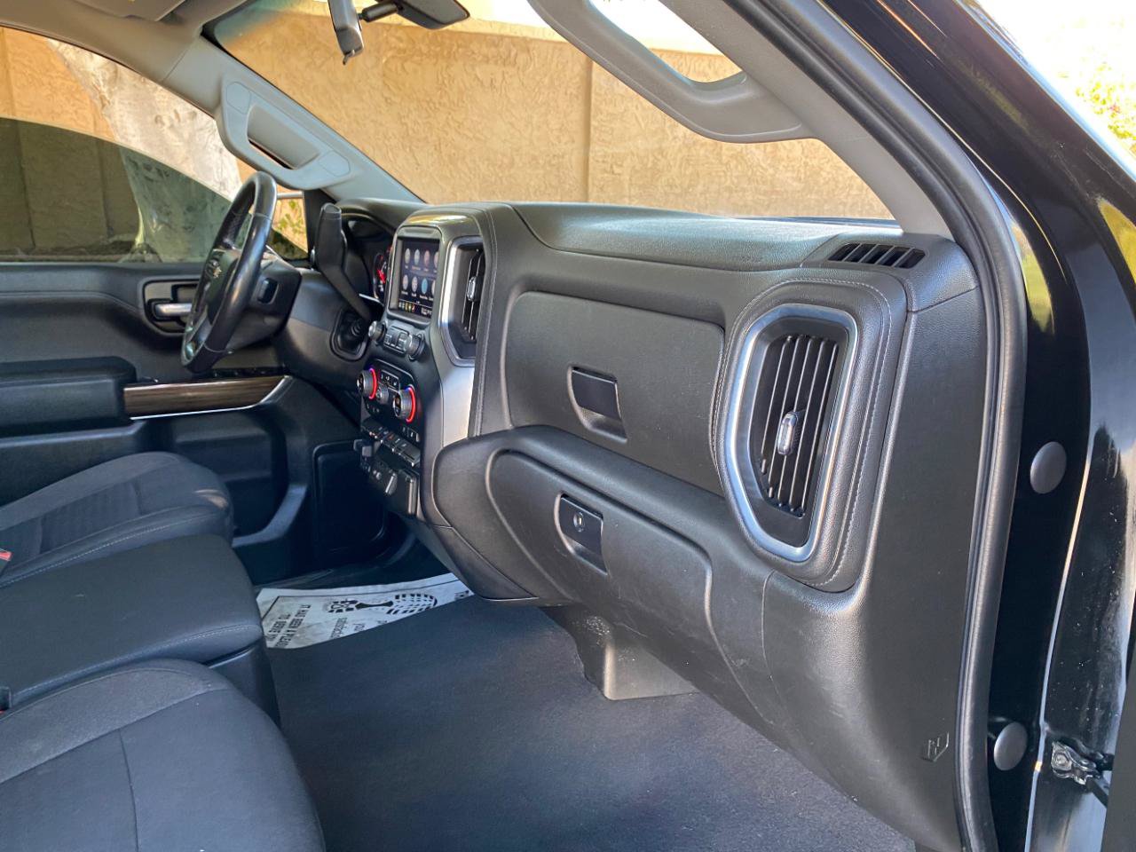 Used 2021 Chevrolet Silverado 1500 LT w/ Convenience Package II AWD/4WD image 47