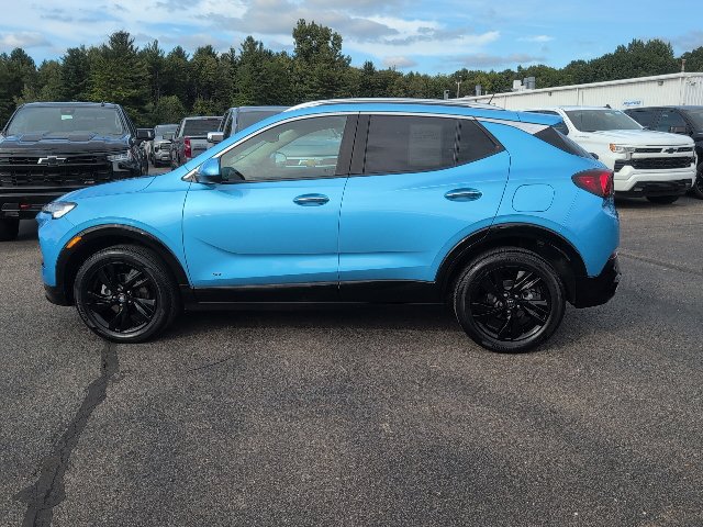 Used 2025 Buick Encore GX Sport Touring AWD/4WD image 3
