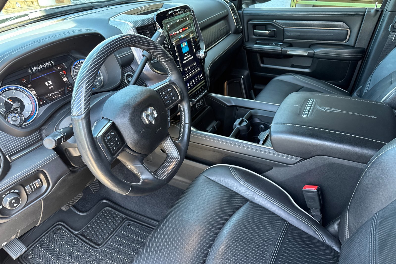 Used 2019 RAM 2500 Limited image 10