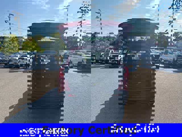 Certified 2023 GMC Acadia SLT w/ Elevation Edition image 11