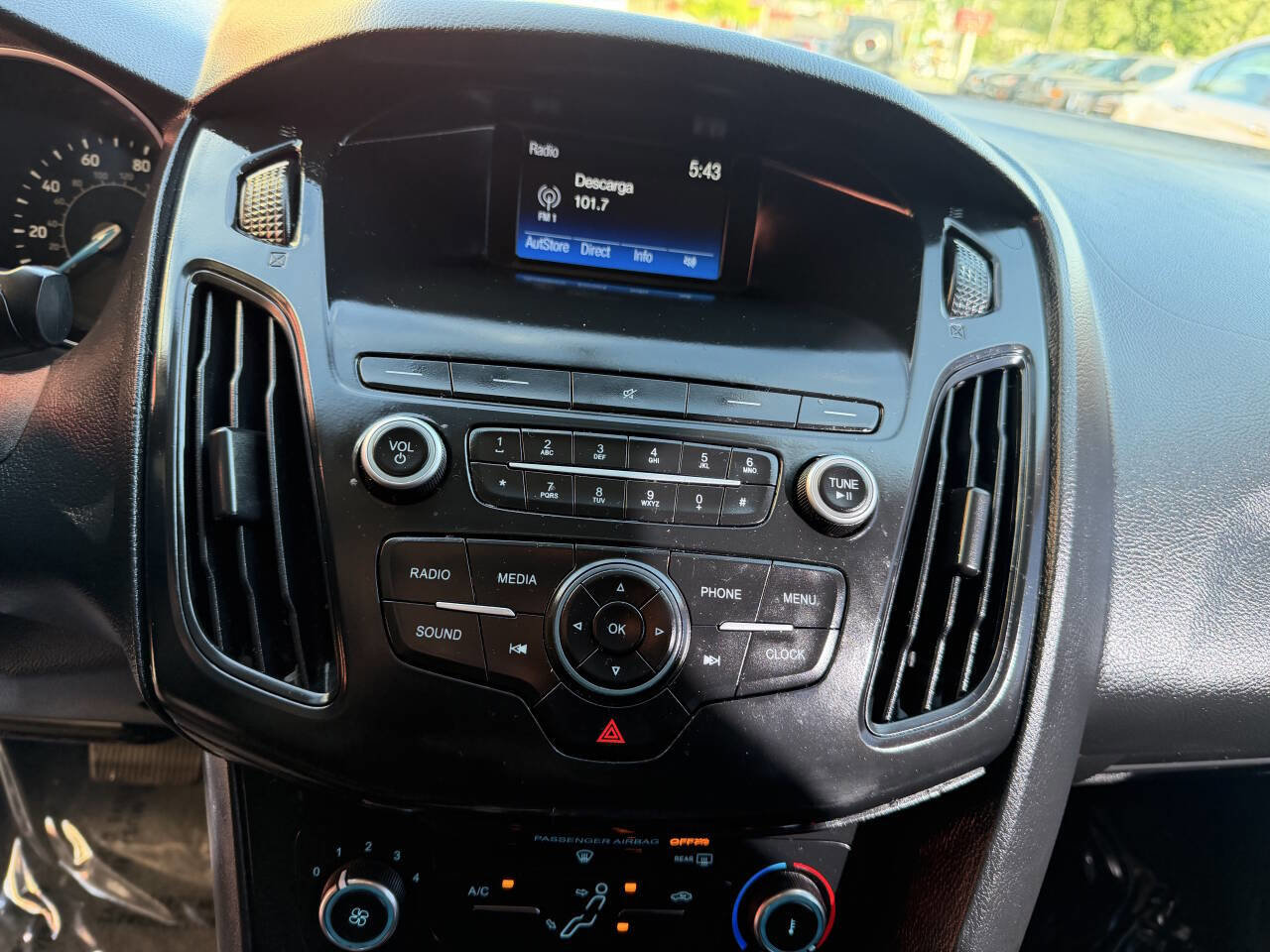 Used 2018 Ford Focus S FWD image 28