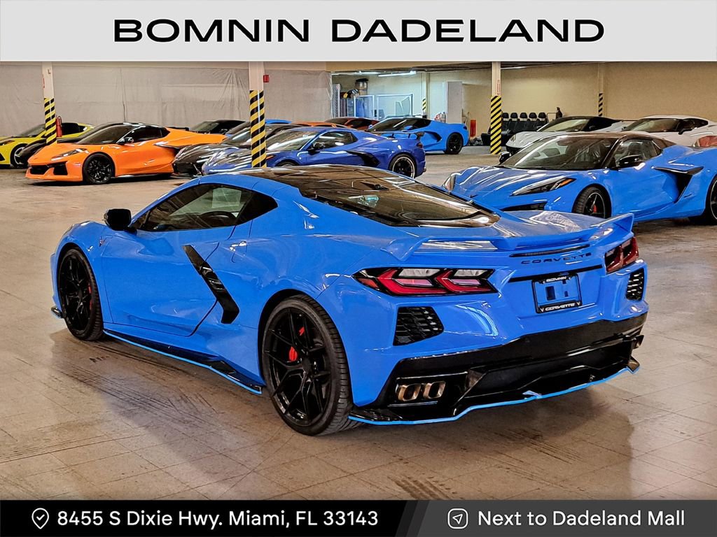 Used 2021 Chevrolet Corvette Stingray Preferred Cpe w/ Z51 Performance Package image 3