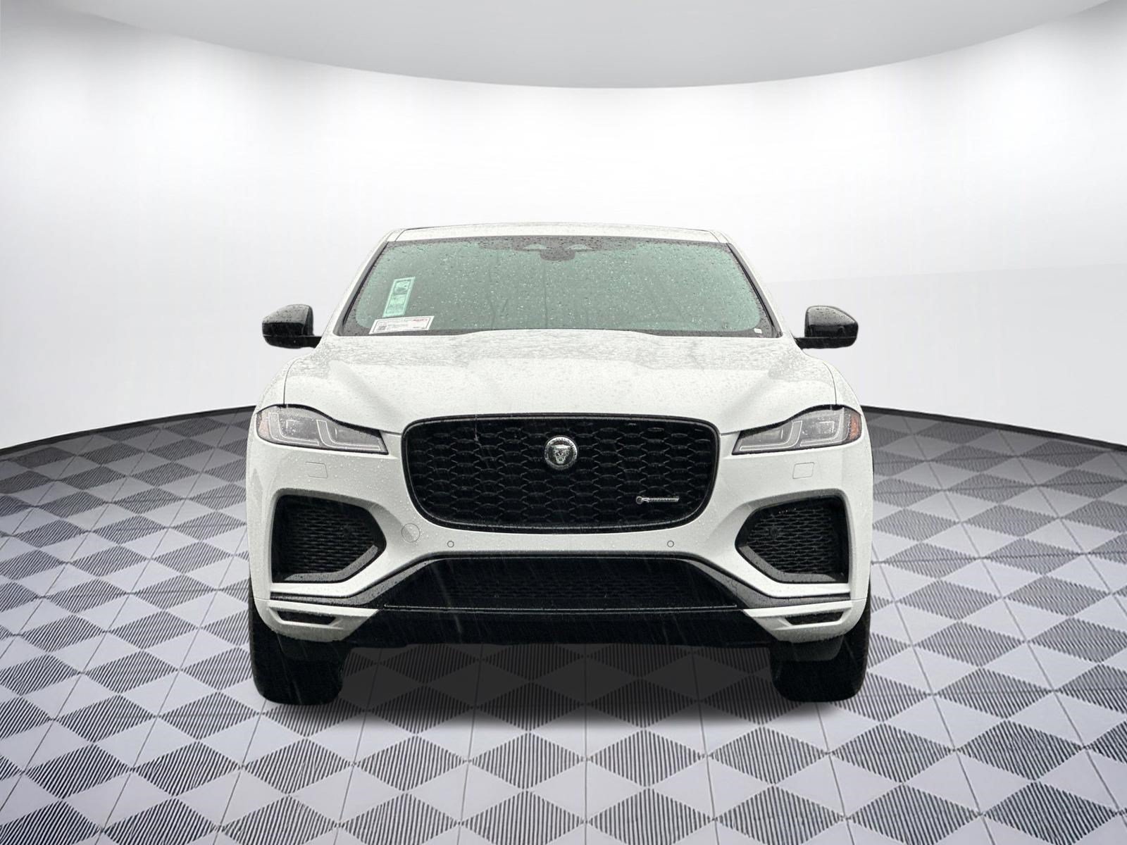 Used 2025 Jaguar F-PACE R-Dynamic S AWD/4WD image 5