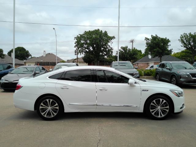 Used 2017 Buick LaCrosse Essence FWD image 5