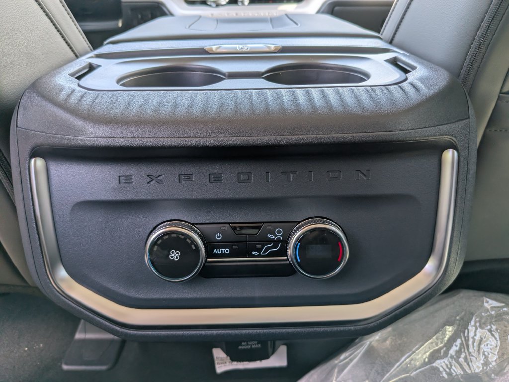 New 2027 Ford Expedition Active RWD image 15