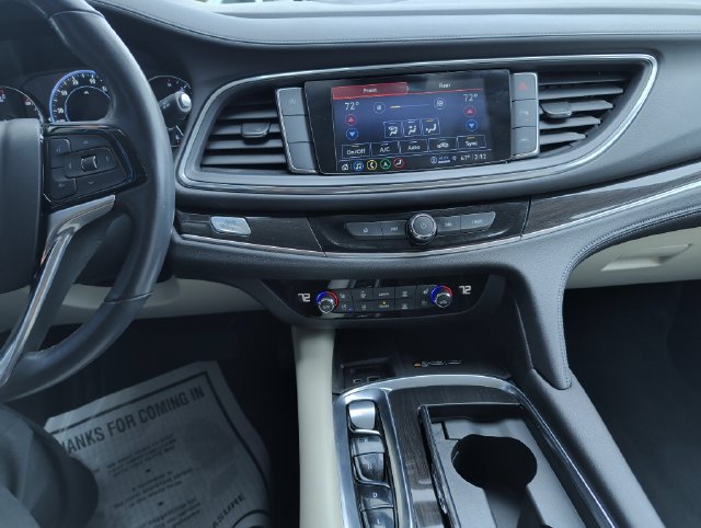 Used 2024 Buick Enclave Premium w/ Experience Buick Package FWD image 19