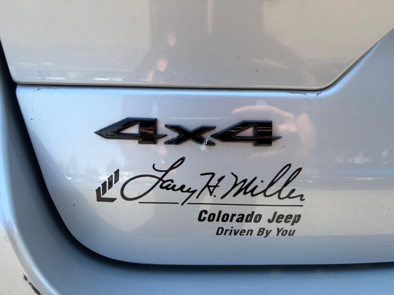Used 2022 Jeep Grand Cherokee Altitude AWD/4WD image 31