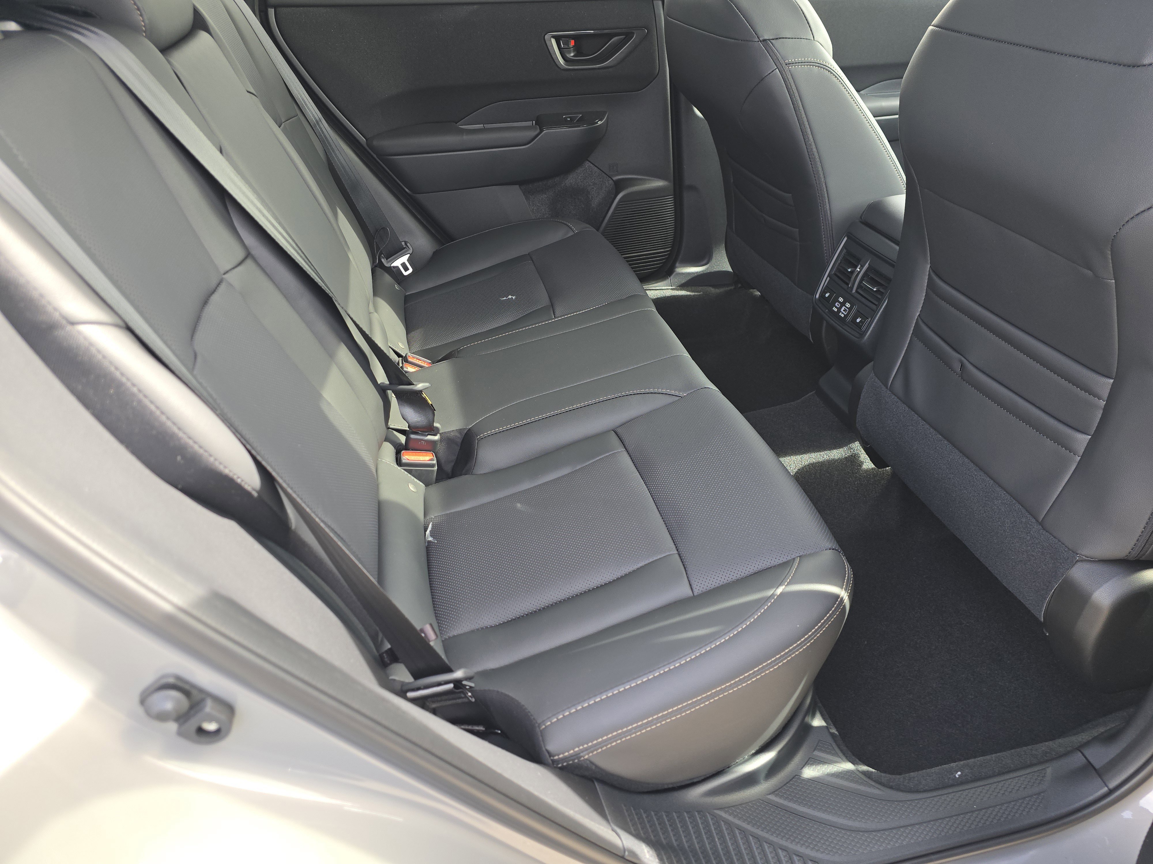 New 2026 Subaru Outback Limited AWD/4WD image 18