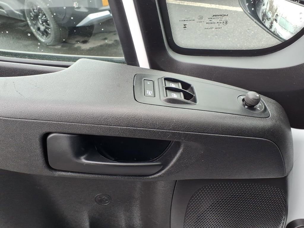 Used 2023 RAM ProMaster 2500 image 4