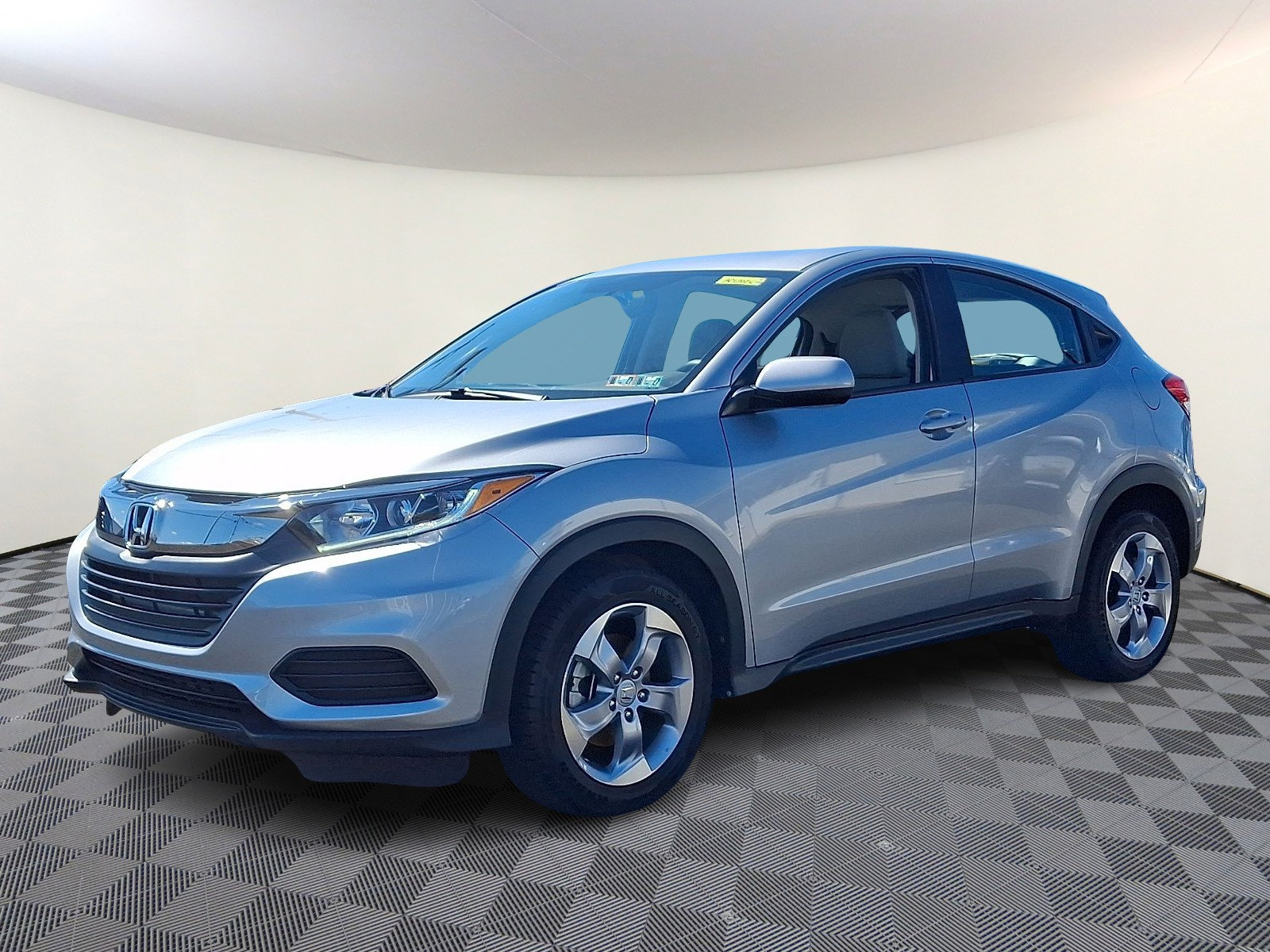 Used 2021 Honda HR-V LX image 3
