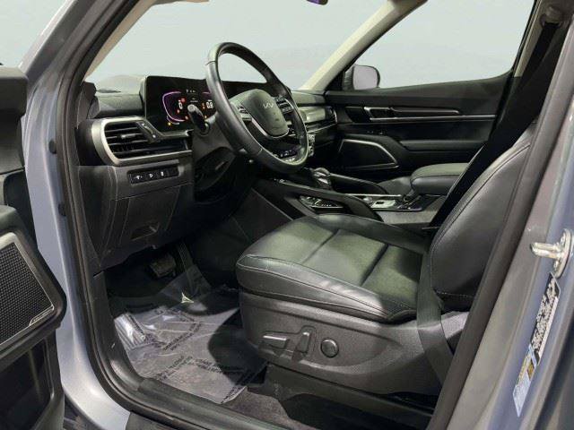 Used 2024 Kia Telluride S FWD image 37