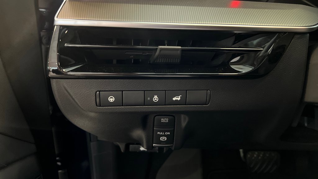 New 2025 Nissan Murano SL image 17