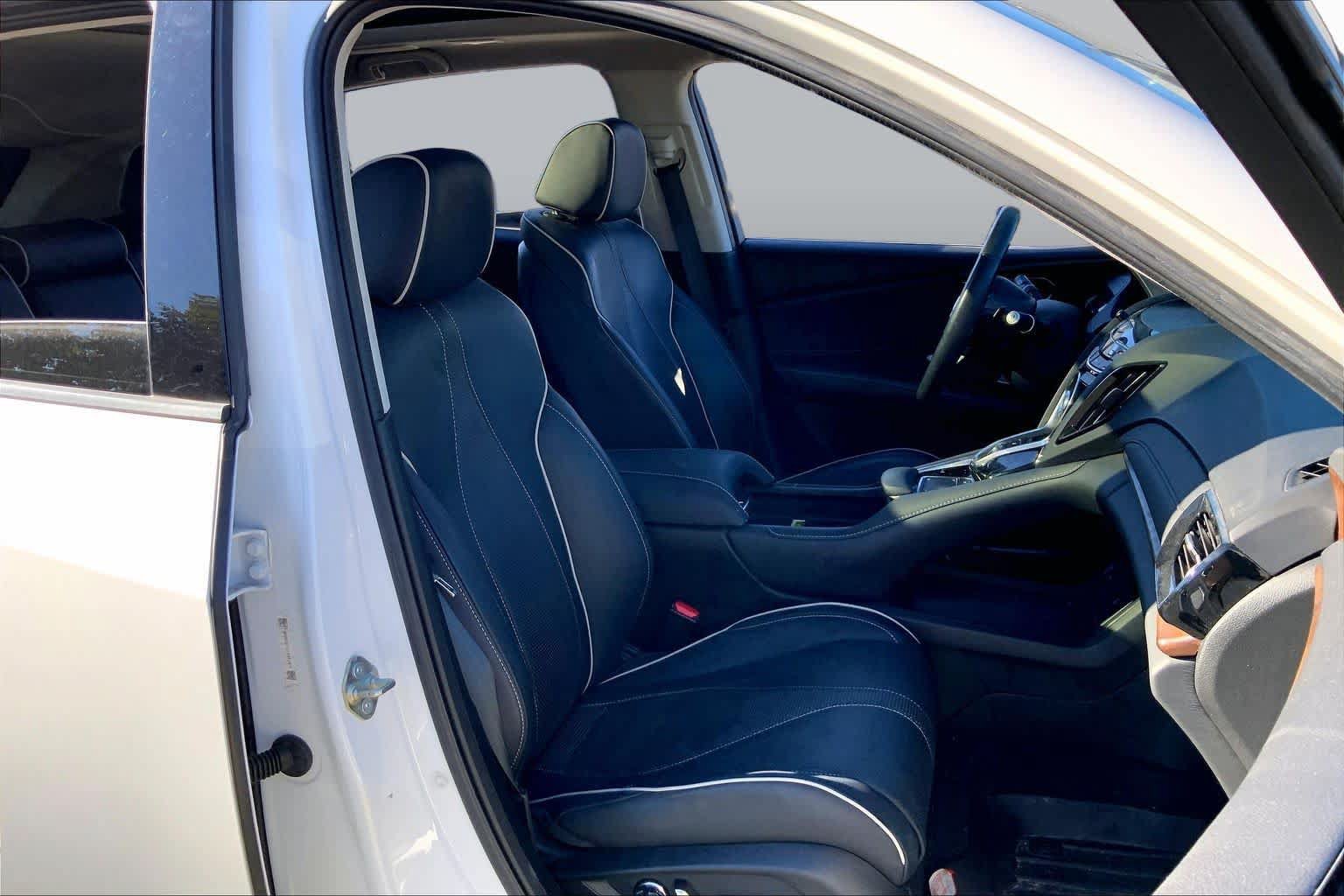 Used 2020 Acura RDX w/ Advance Package AWD/4WD image 9