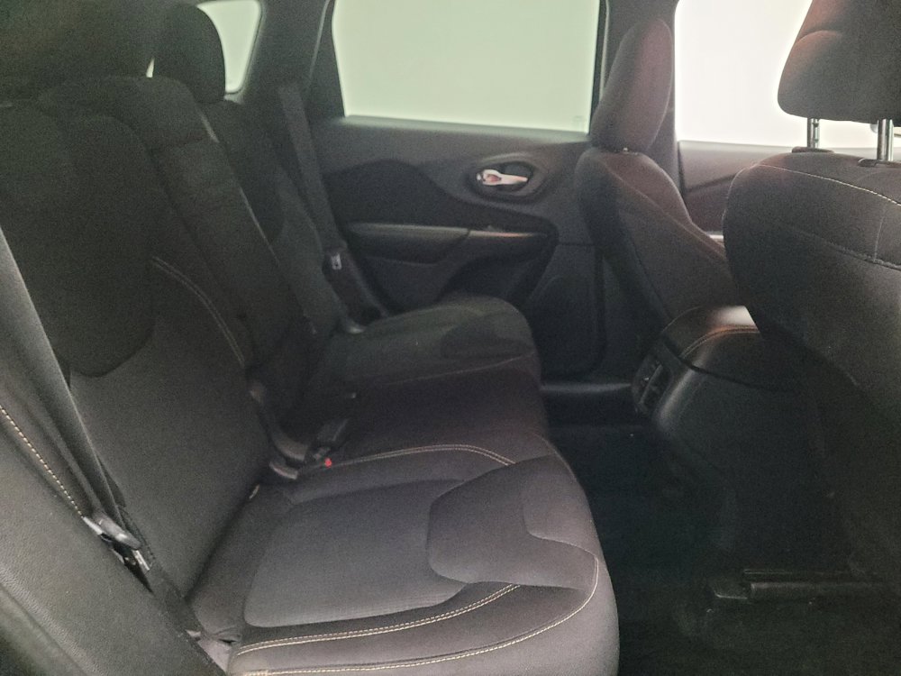 Used 2015 Jeep Cherokee Latitude w/ Trailer Tow Group image 19