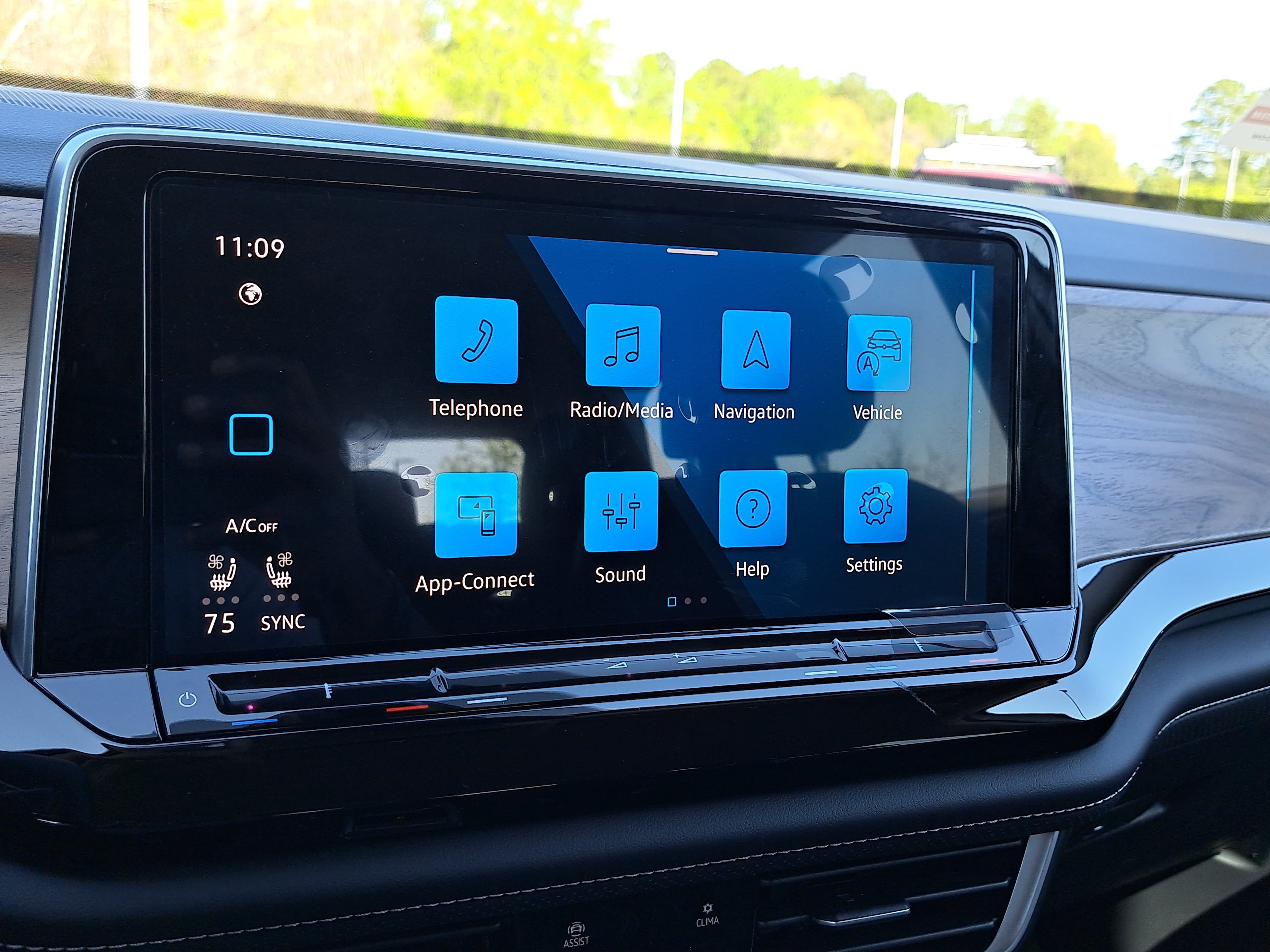 New 2026 Volkswagen Atlas SE AWD/4WD image 22