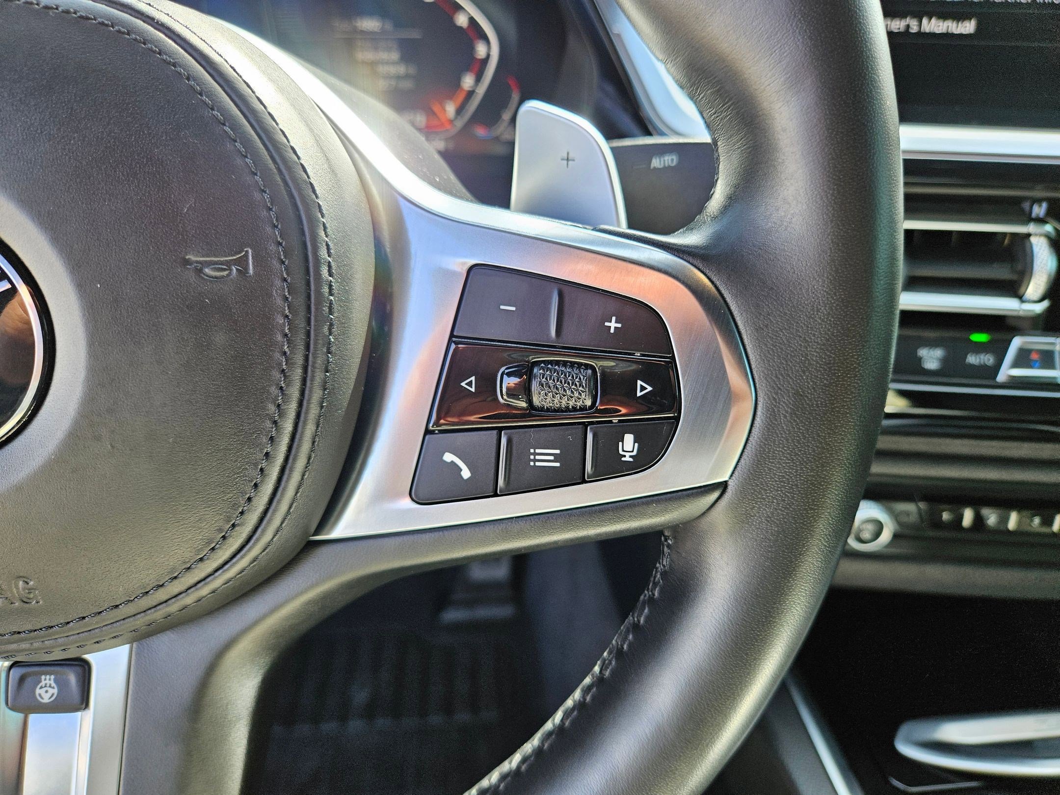 Used 2020 BMW Z4 M40i w/ Executive Package image 21