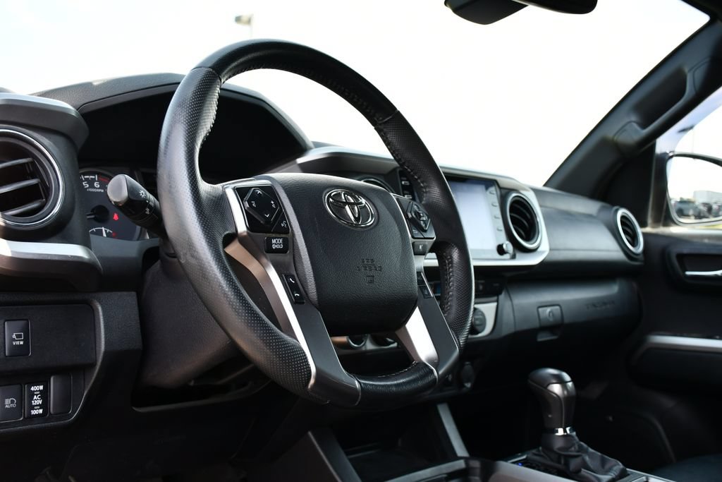 Used 2021 Toyota Tacoma Limited w/ Nightshade Package AWD/4WD image 12