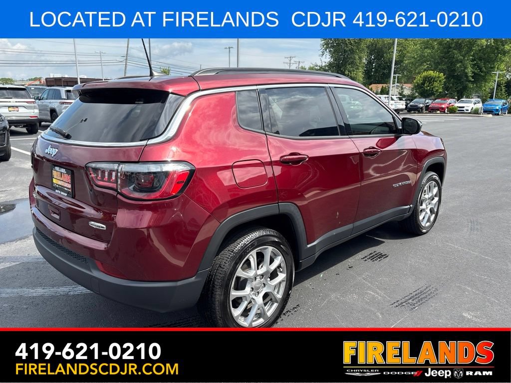 Used 2022 Jeep Compass Latitude AWD/4WD image 5