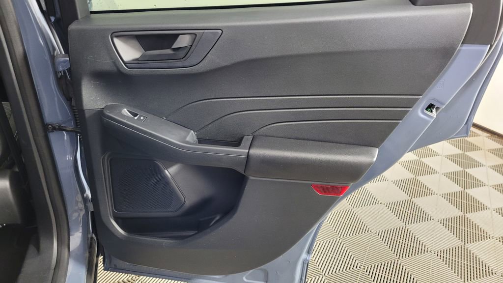 Used 2023 Ford Escape Active image 32