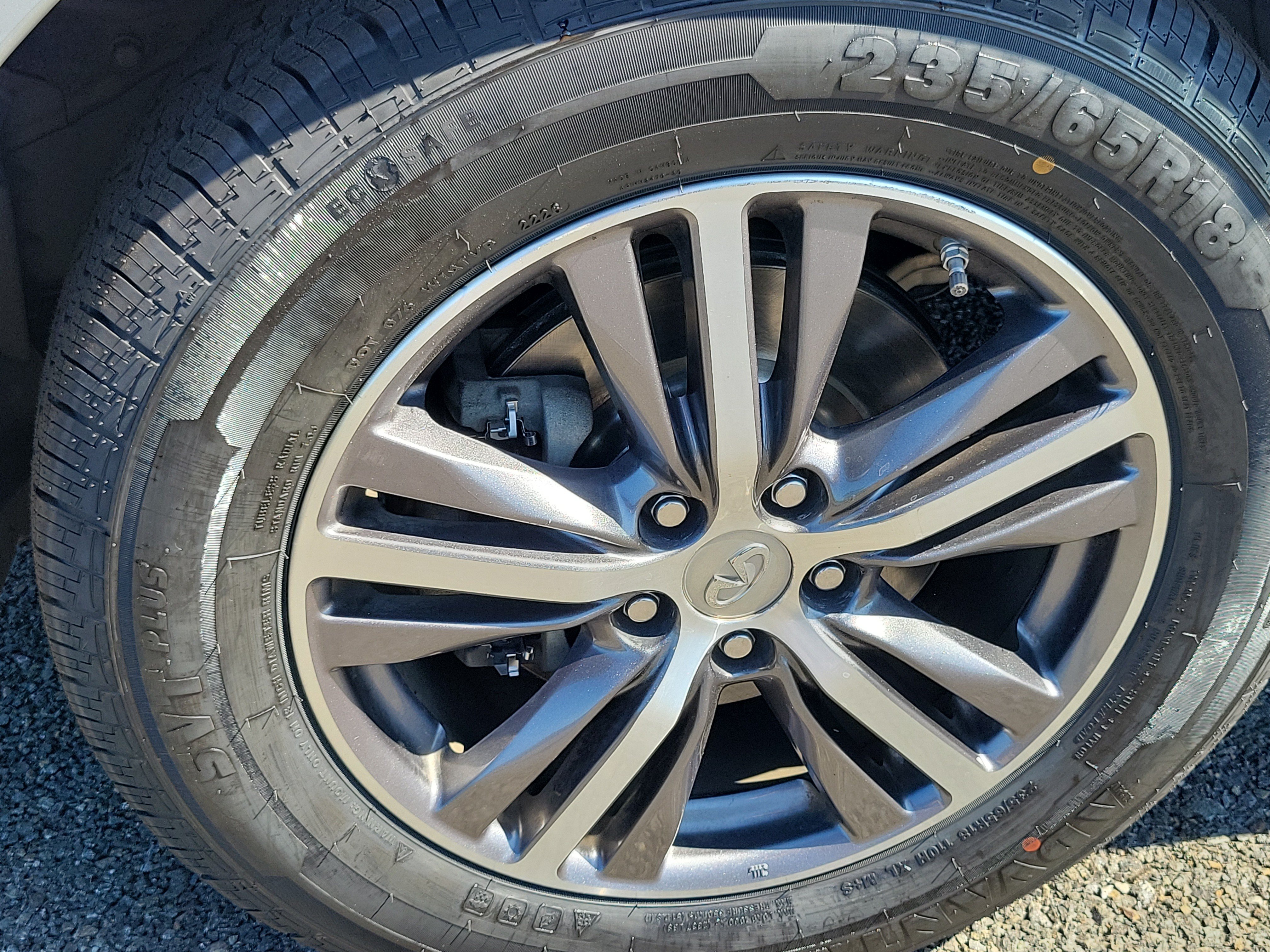 Used 2017 INFINITI QX60 Luxe w/ Premium Package AWD/4WD image 7
