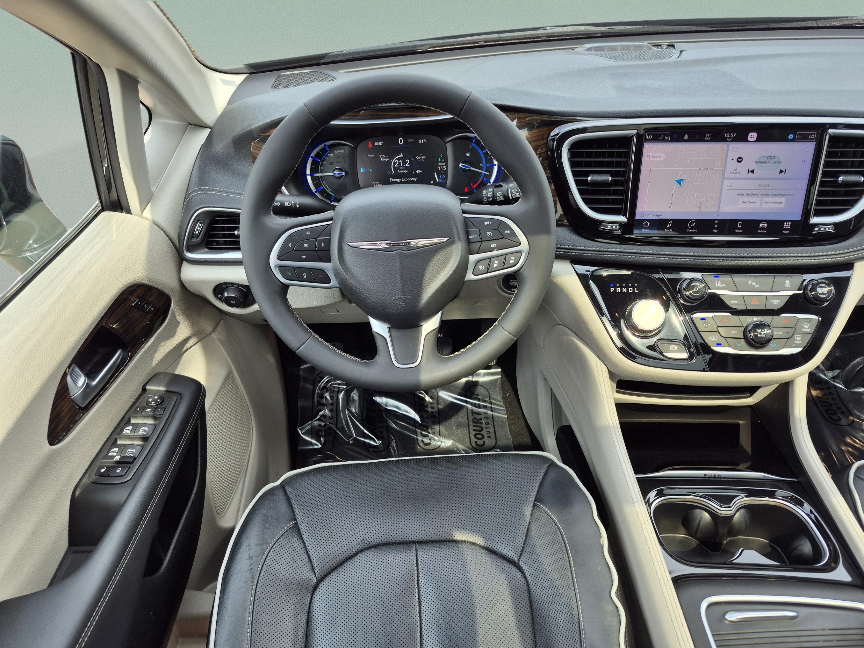 Used 2023 Chrysler Pacifica Limited FWD image 14
