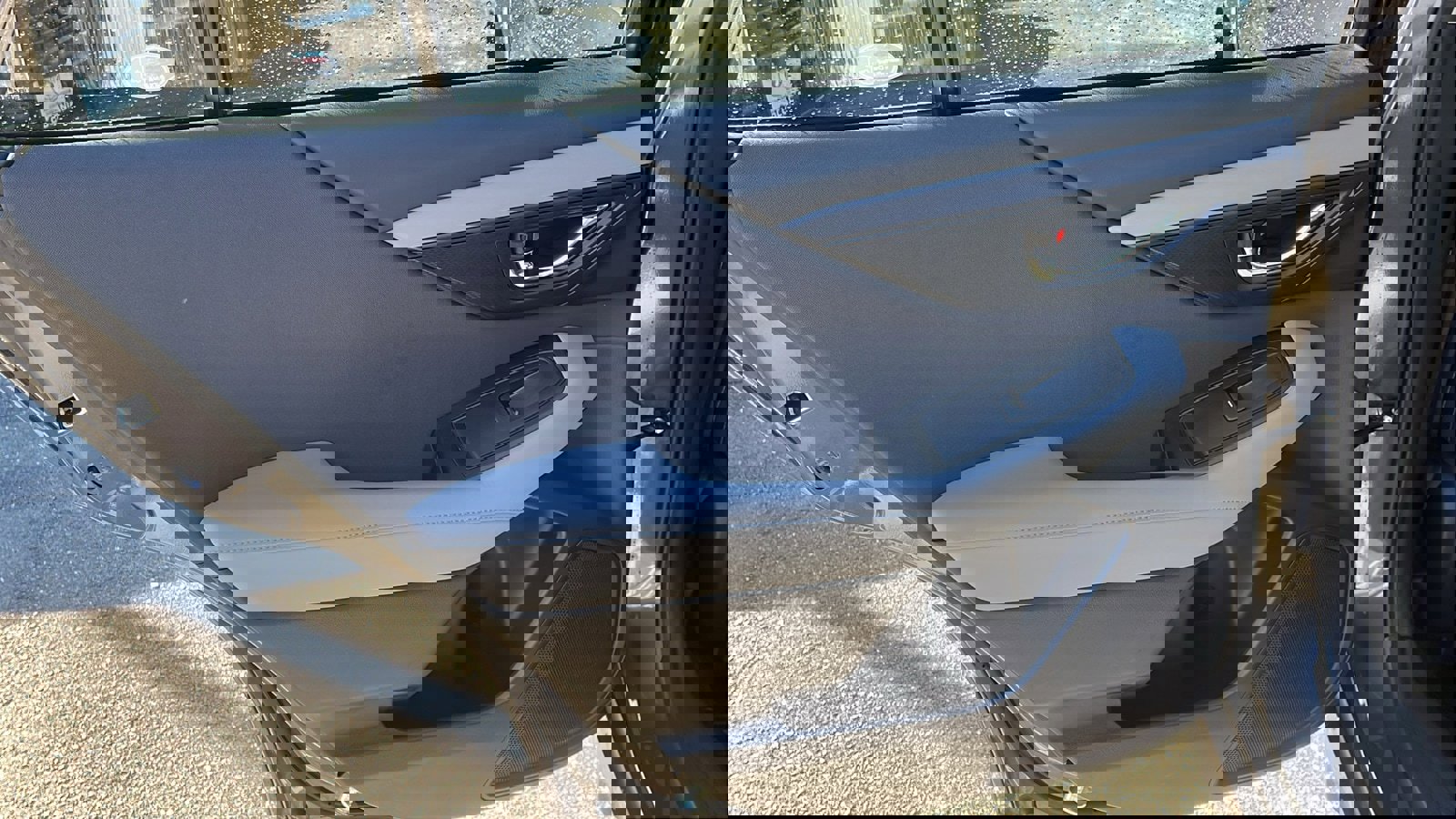 Certified 2025 Subaru Outback Premium image 17