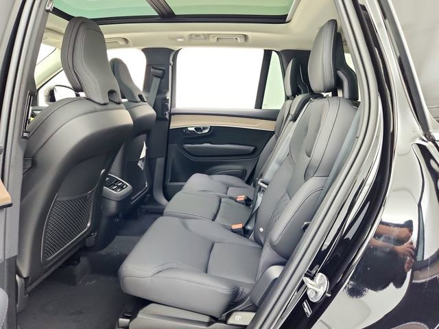 New 2026 Volvo XC90 B6 Plus w/ Protection Package Premier image 28