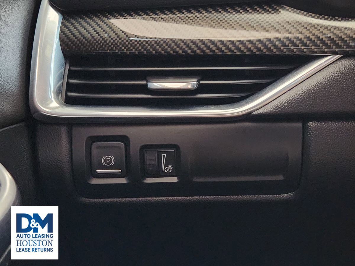 Used 2021 Cadillac XT4 Sport image 30