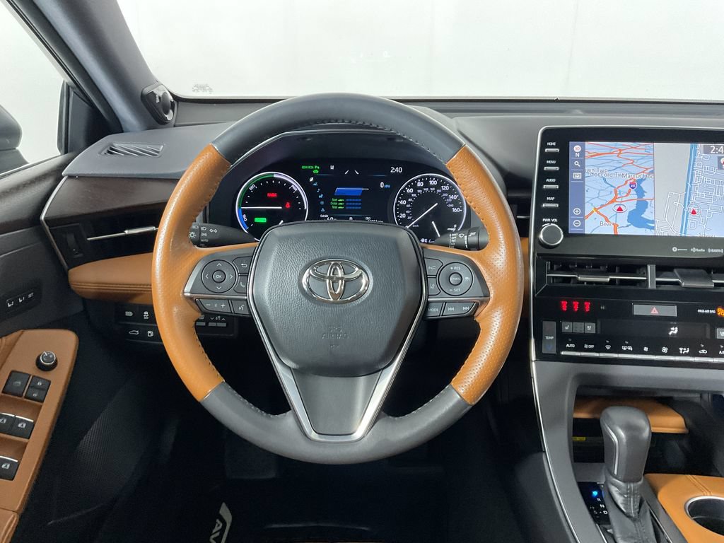 Used 2021 Toyota Avalon Limited w/ Advanced Safety Package FWD image 13