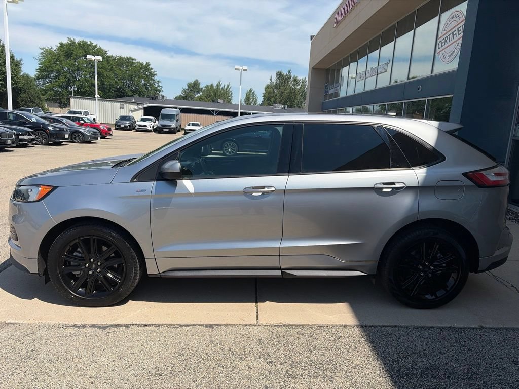Used 2023 Ford Edge ST-Line w/ Class II Trailer Tow Package AWD/4WD image 5