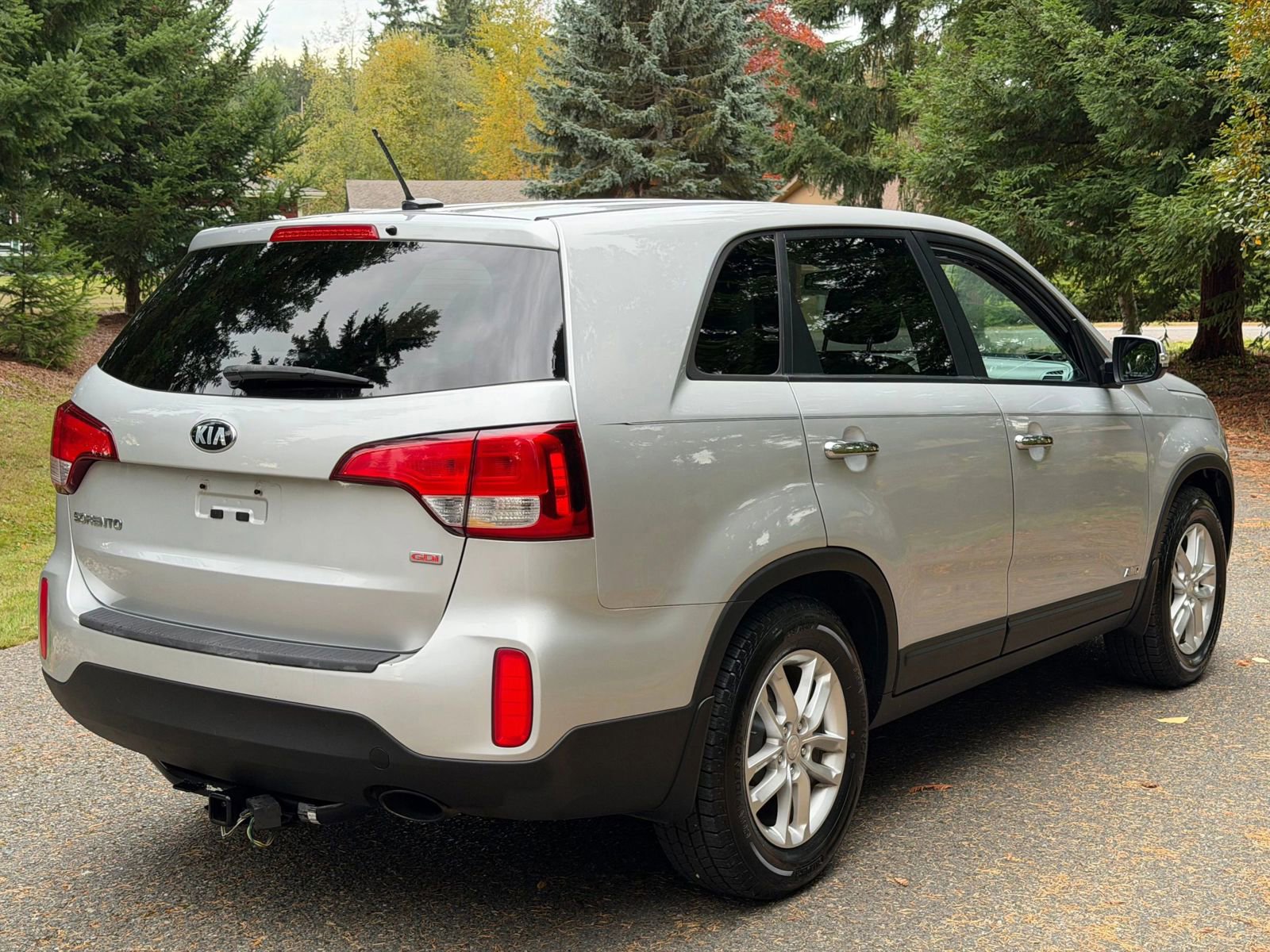 Used 2015 Kia Sorento LX image 5