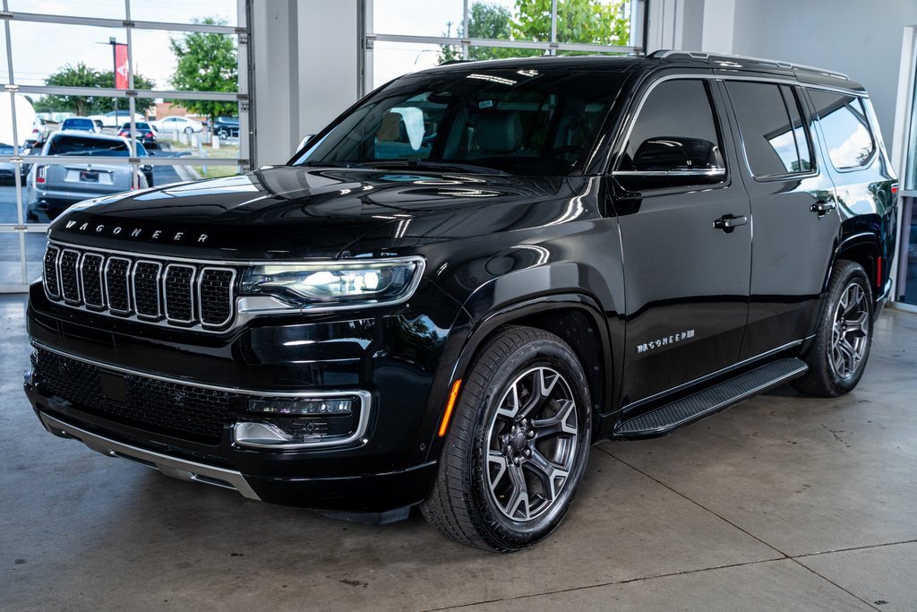 Used 2023 Jeep Wagoneer Series III w/ Preferred Equipment Group image 11