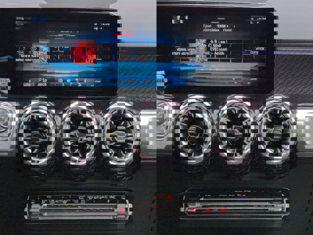 Certified 2024 Mercedes-Benz GLB 35 AMG 4MATIC image 18